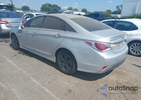 2012 Hyundai Sonata Hybrid z USA, uszkodzony, nr VIN KMHEC4A48CA045364